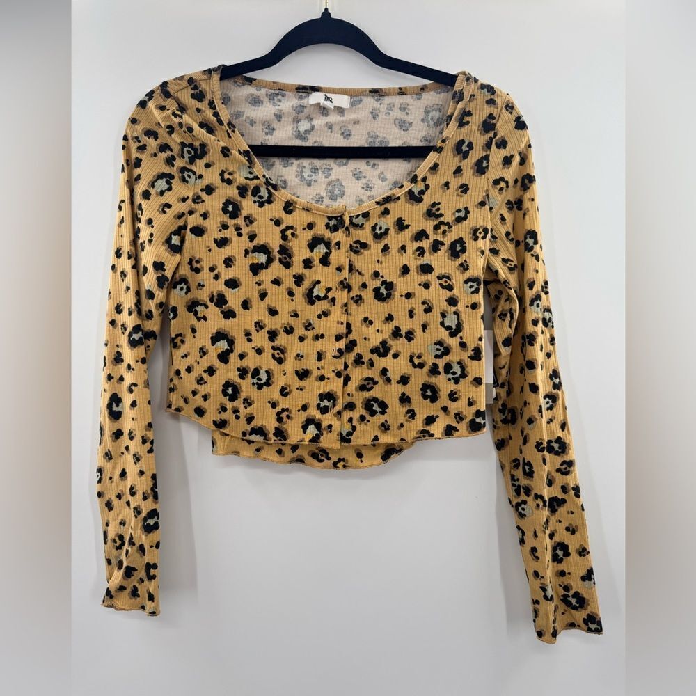 3/$20 BP Animal Print 2 pc. Crop Button Down Top w/ Tank size Small NWOT